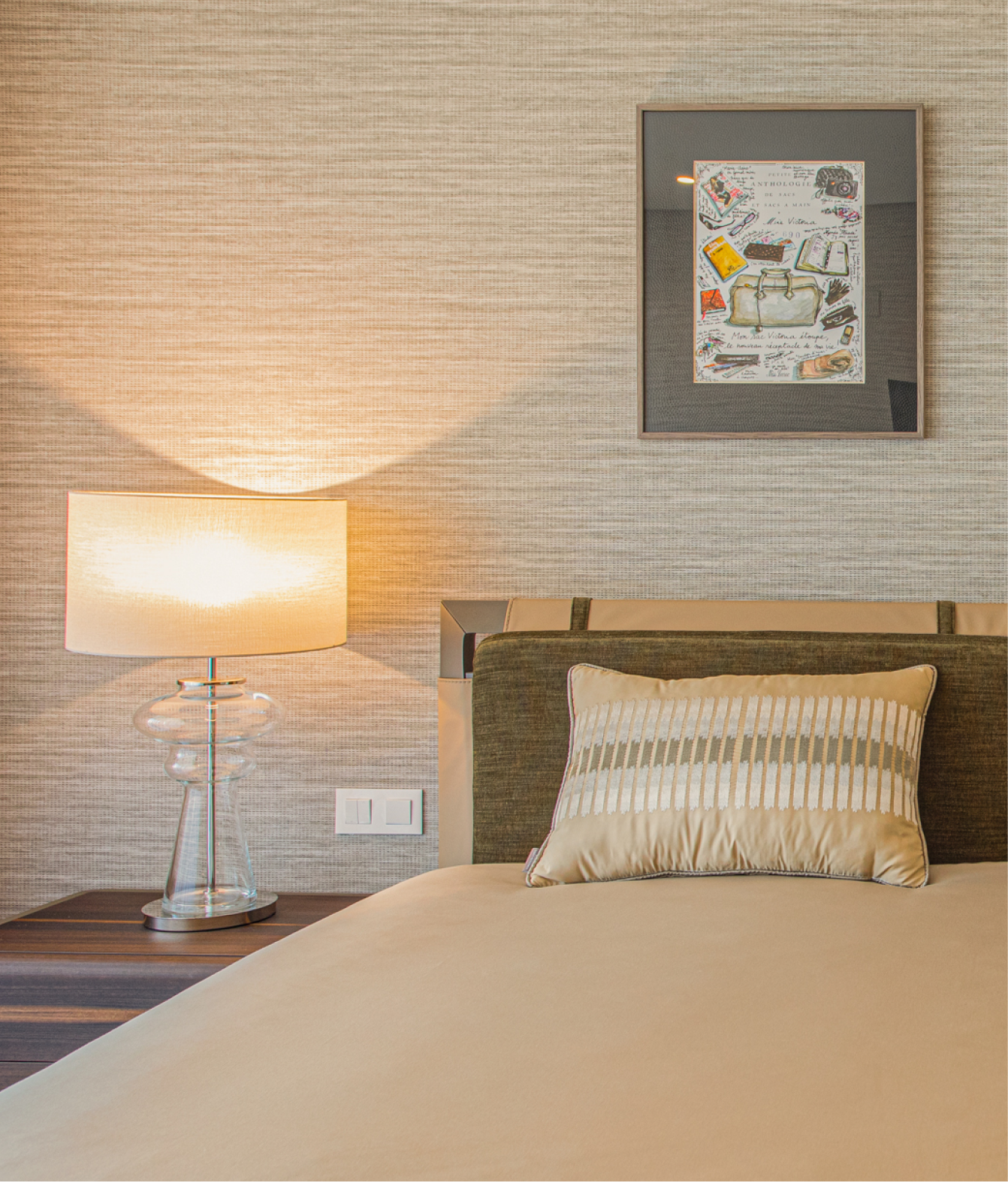 Detalhe suite com decoração contemporânea exclusiva – Apartamento Aviz, Porto – Design de Interiores Conceição Lopes