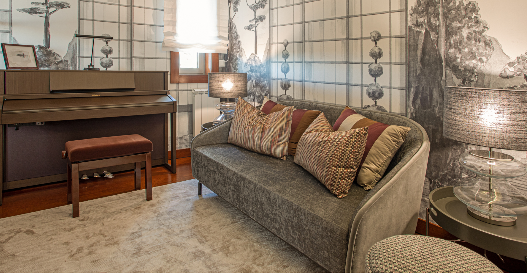 Zona de estar com textura e paleta sofisticada – Apartamento Aviz, Porto – Conceição Lopes