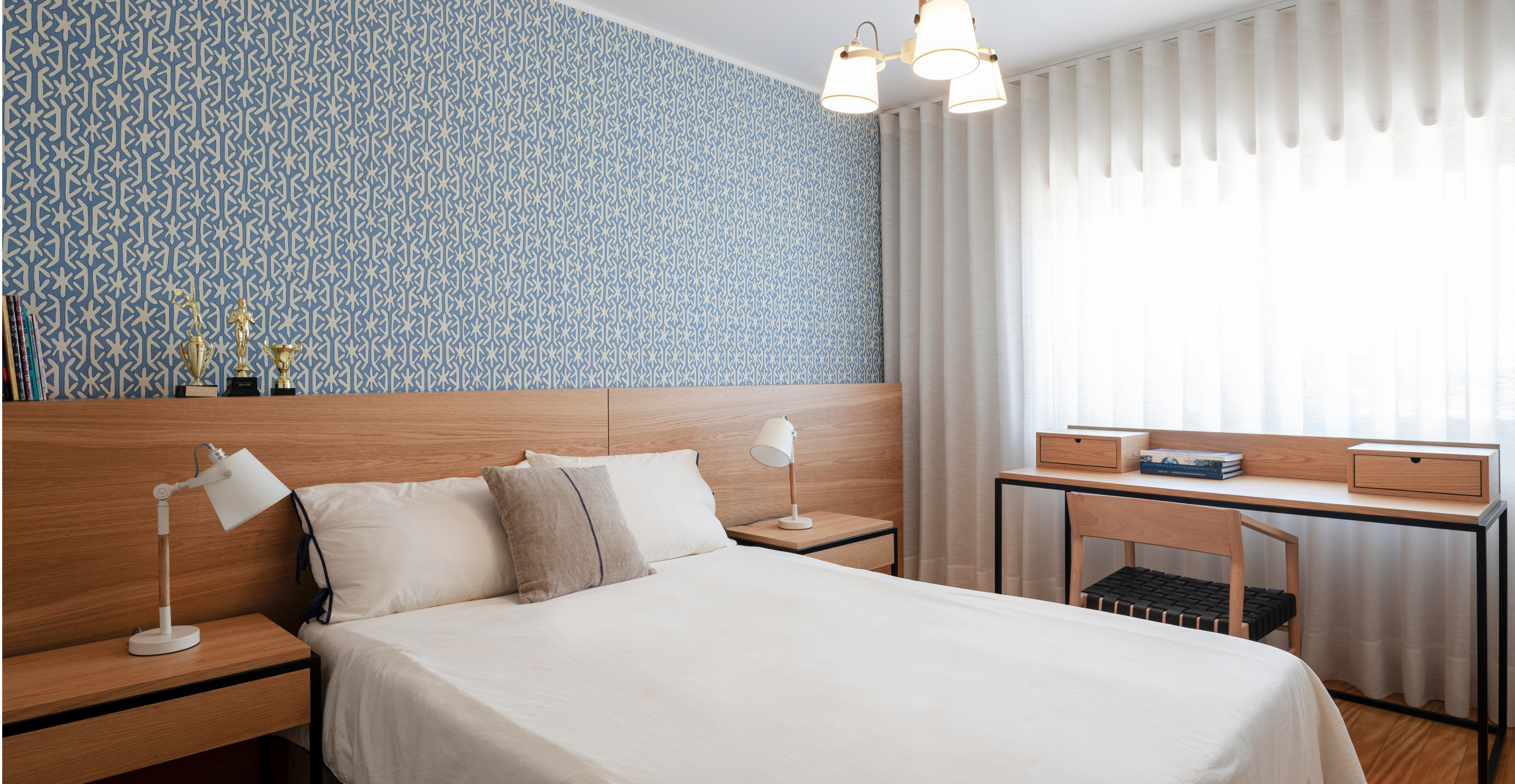 granja_15 Quarto de hotel com decoração elegante em tons neutros – Duplex Granja – Design de Interiores Conceição Lopes